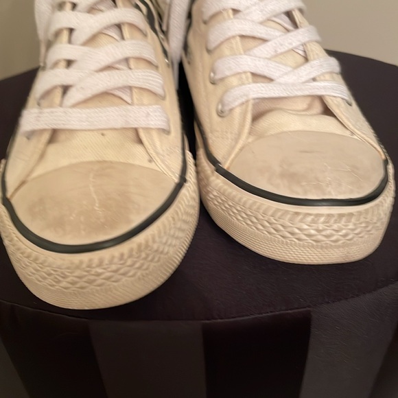 Very HTF VS Pink display tennis shoes high tops - Picture 6 of 7